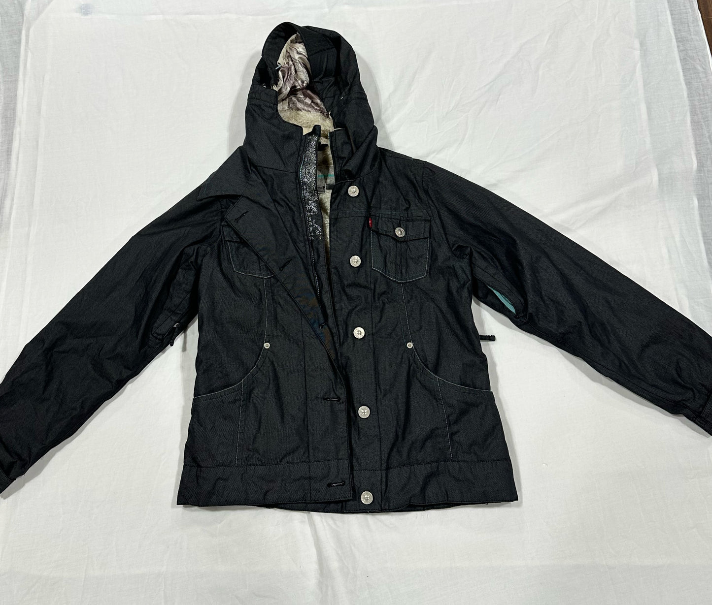Vintage Women’s Levi’s 686 Winter Jacket Medium