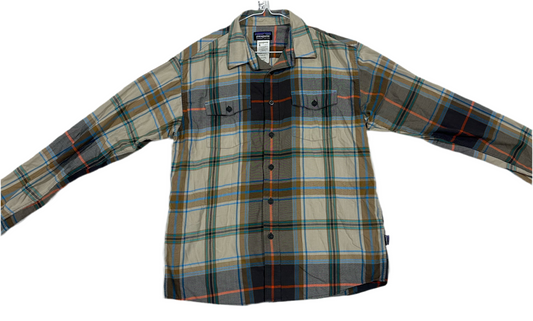 Men’s Patagonia Shirt Medium